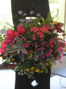 福光美術館ロビー装飾花に☆