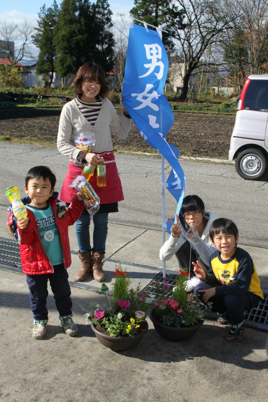 男女共同参画城端支部クリスマス寄せ植え