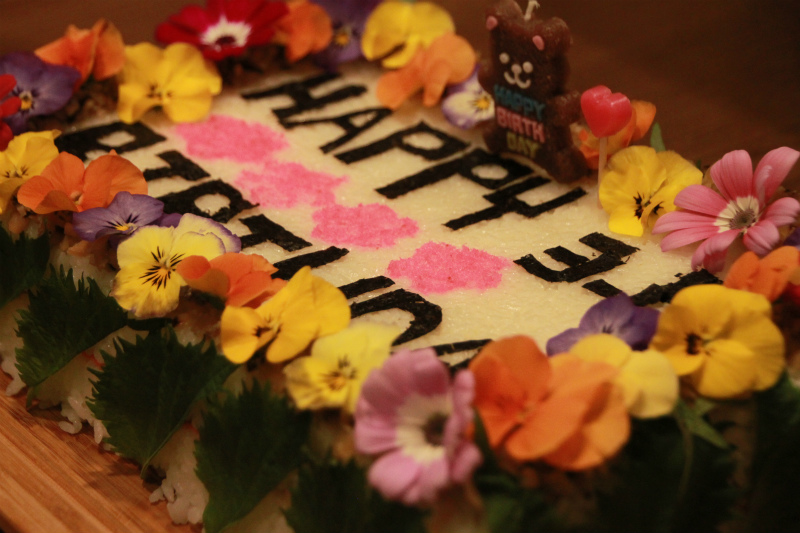 エディブルフラワーバースデーケーキ