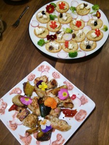 11056853_1560520650879106_2957497_n