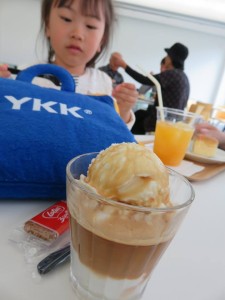 11222066_884687181609349_8340672074774620699_n