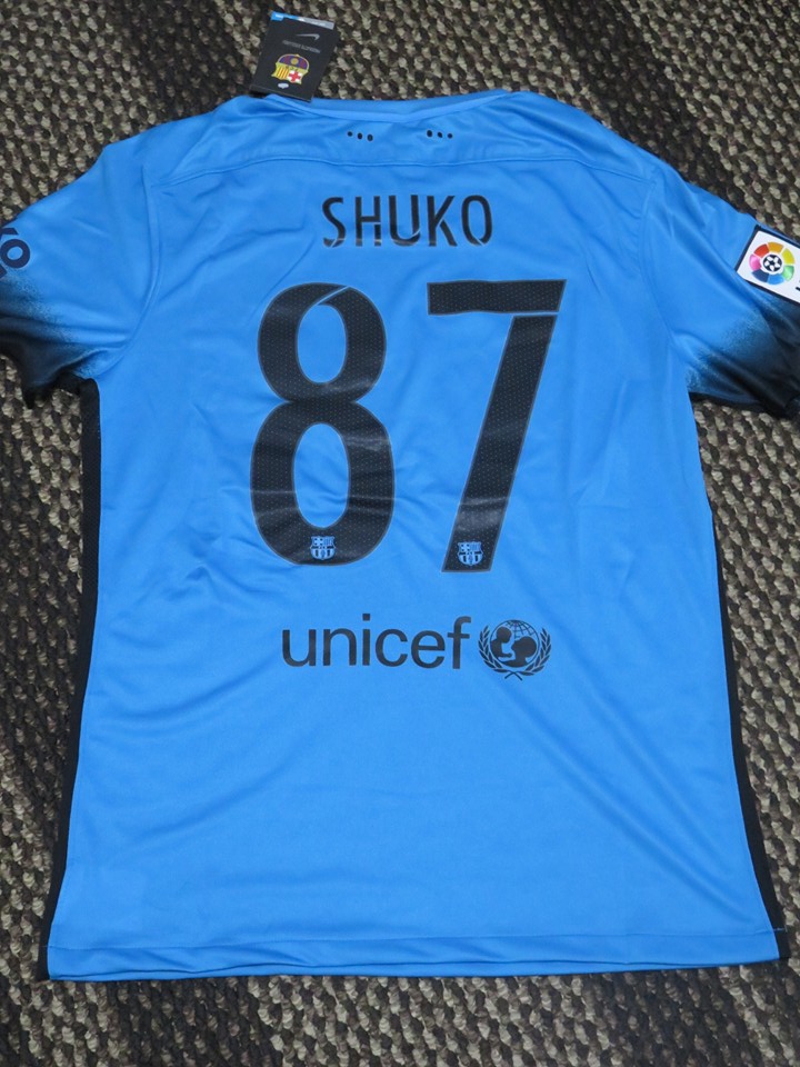 サプライズプレゼントの主とは・・・