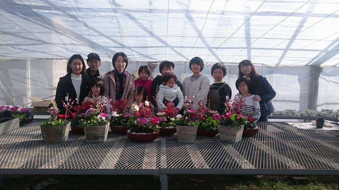 大鋸屋公民館行事「お正月の寄せ植え」