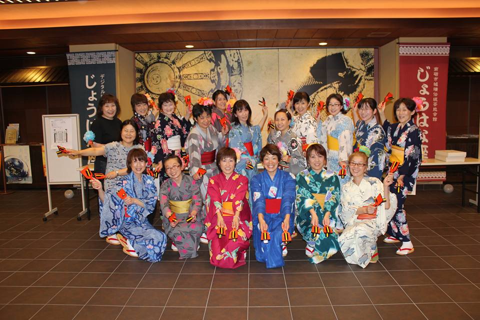 明日の敬老会へ向けて一致団結！！