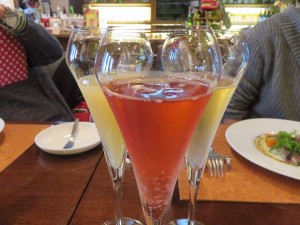 26219312_1564890446922349_4939828931692076293_n