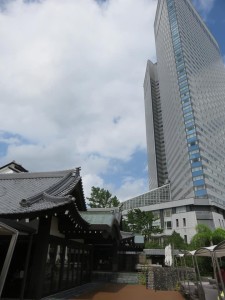 43255456_1897383380339719_505955522655027200_n