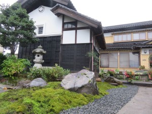 44258725_340613806703306_2002554000980836352_n