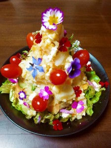 49007431_331005177490716_2294155458308472832_n