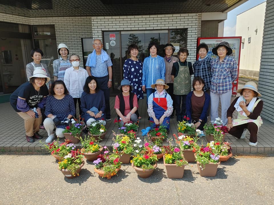 平日も寄せ植え教室🌸
