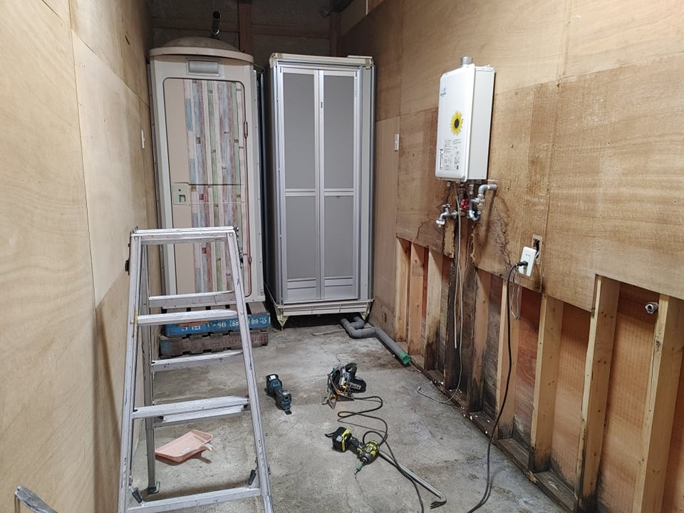 最終工事「トイレリフォーム」開始！！