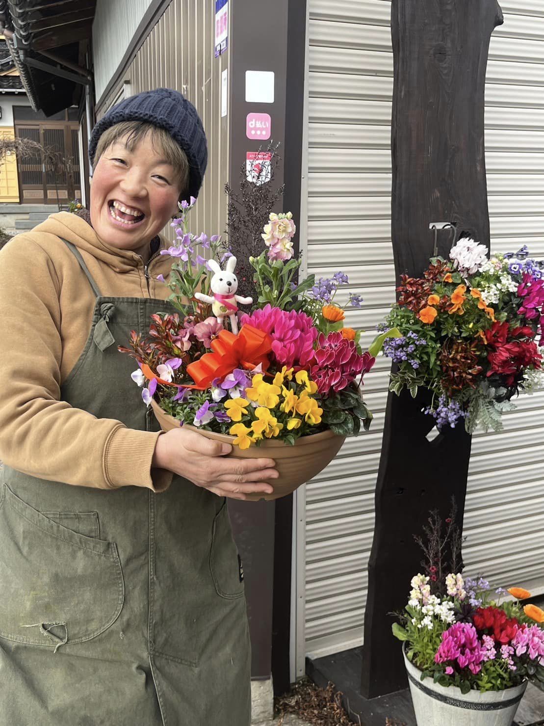 被災地にお花届け