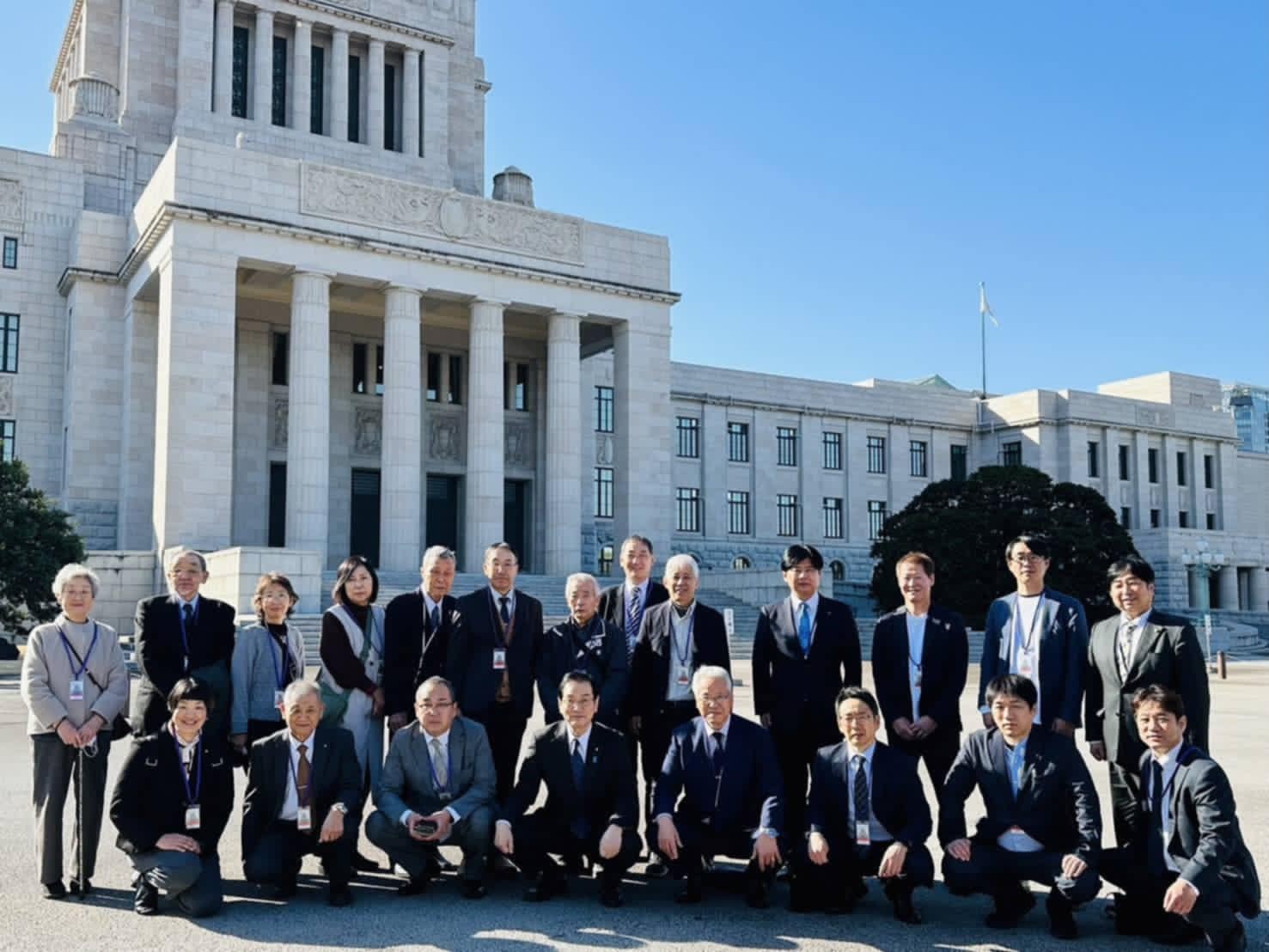 初国会傍聴させていただきました