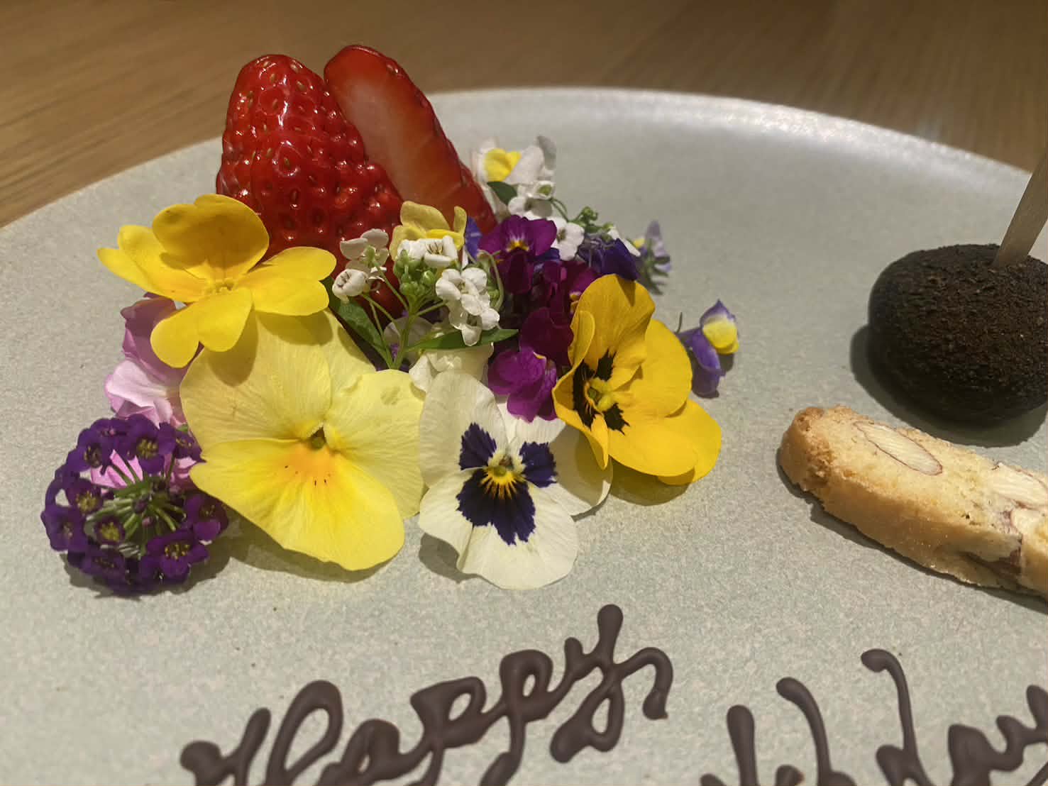 特派員の報告あり❀